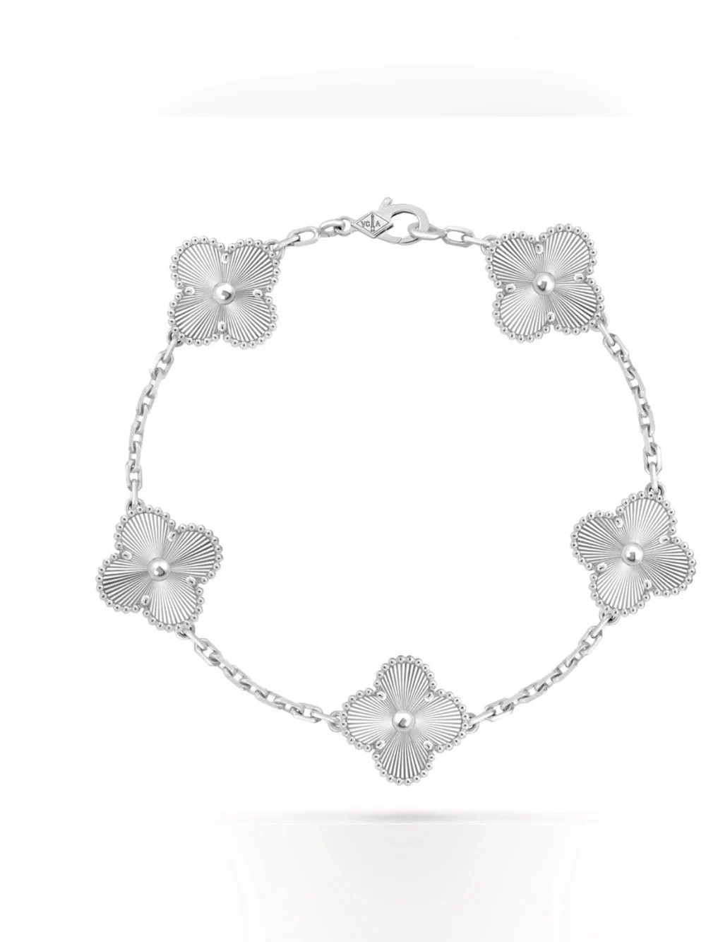 Clover Link Bracelet - Fashion Accessory